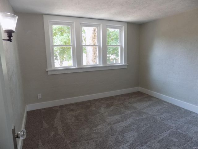 628 S 6th Street, Goshen, IN 46526