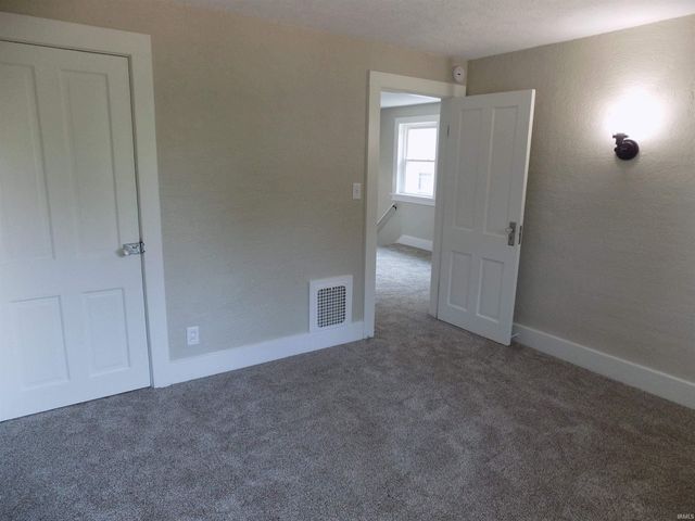 628 S 6th Street, Goshen, IN 46526