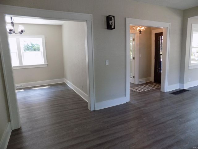 628 S 6th Street, Goshen, IN 46526