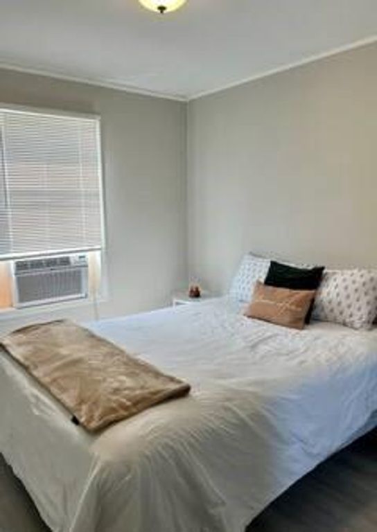 3126 Webster St 5, Houston, TX 77004