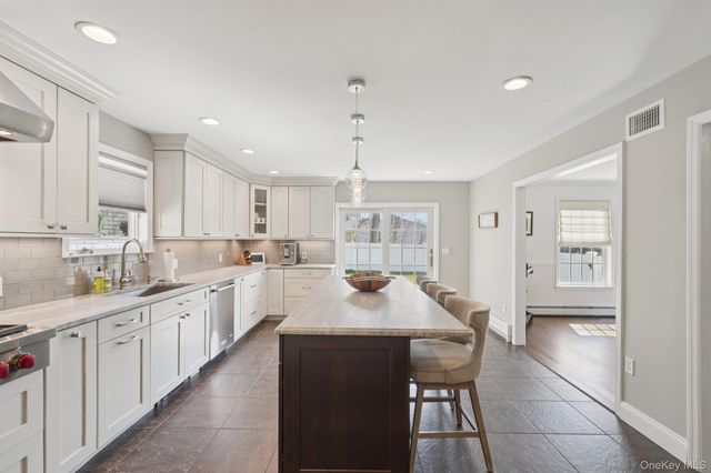 616 Sherman Avenue, Thornwood, NY 10594