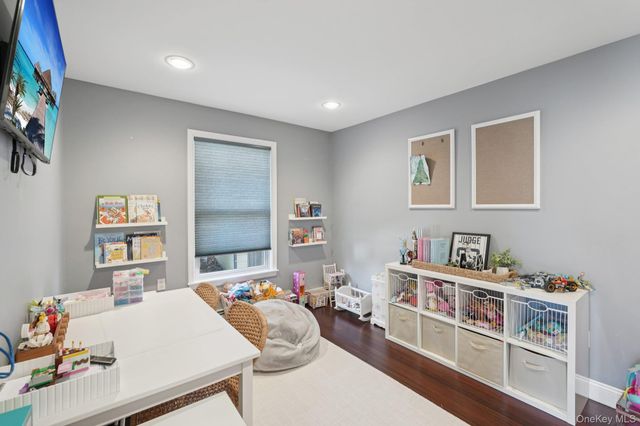 616 Sherman Avenue, Thornwood, NY 10594