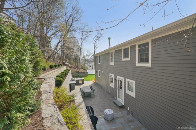 616 Sherman Avenue, Thornwood, NY 10594