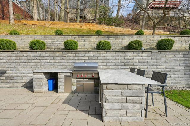 616 Sherman Avenue, Thornwood, NY 10594