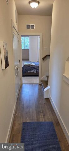 2232 S GLEBE RD, Arlington, VA 22204