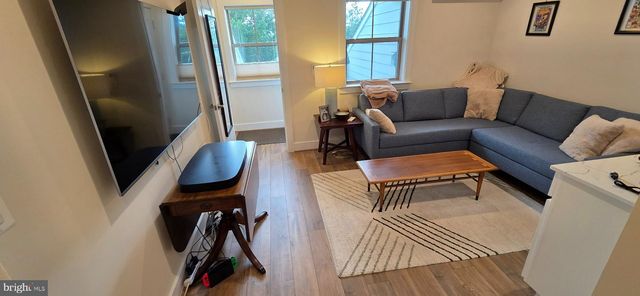 2232 S GLEBE RD, Arlington, VA 22204