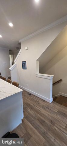2232 S GLEBE RD, Arlington, VA 22204