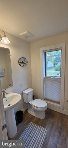 2232 S GLEBE RD, Arlington, VA 22204