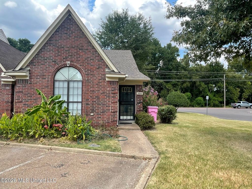 388 W Blair Drive, Southaven, MS 38671 — exterior