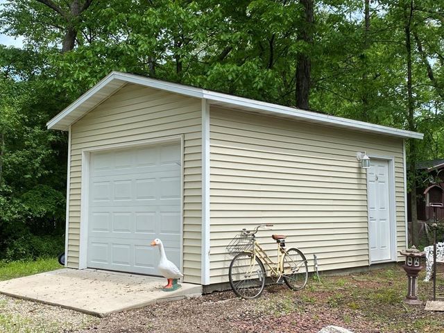 273 Oak Lane, Edgerton, WI 53534