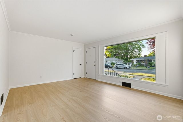 924 E 57th Street, Tacoma, WA 98404