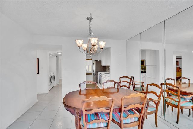 365 N Grove Isle Circle 365, Vero Beach, FL 32962