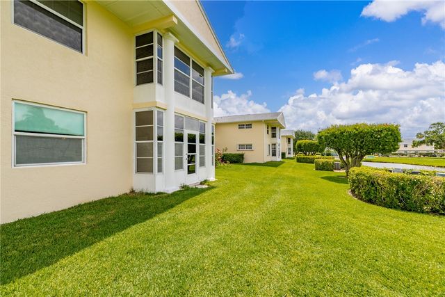 365 N Grove Isle Circle 365, Vero Beach, FL 32962