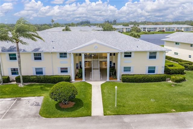 365 N Grove Isle Circle 365, Vero Beach, FL 32962