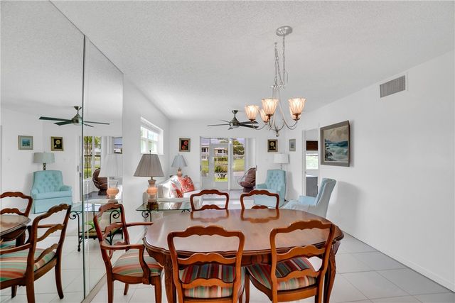 365 N Grove Isle Circle 365, Vero Beach, FL 32962