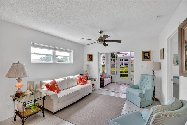 365 N Grove Isle Circle 365, Vero Beach, FL 32962