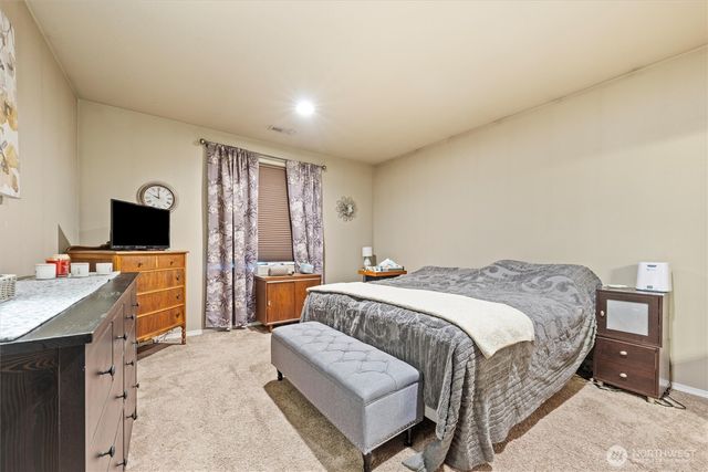 1354 Burr Avenue, Moses Lake, WA 98837