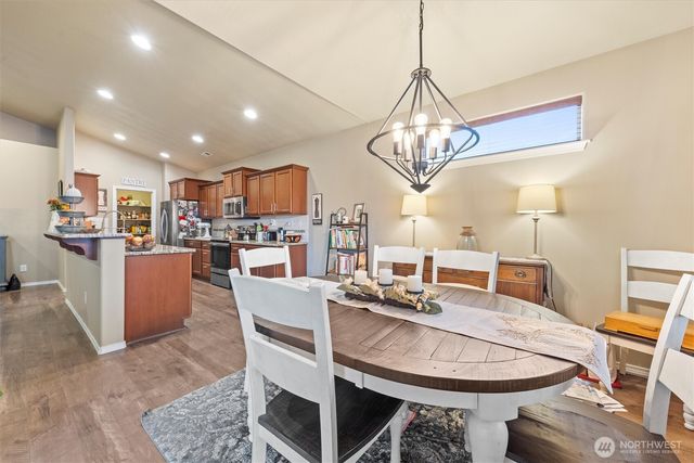 1354 Burr Avenue, Moses Lake, WA 98837