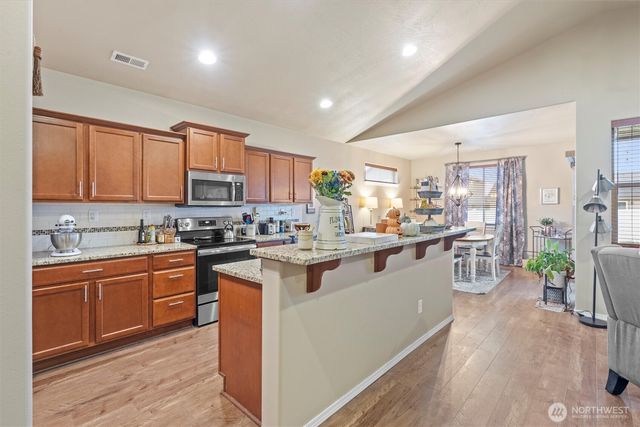 1354 Burr Avenue, Moses Lake, WA 98837