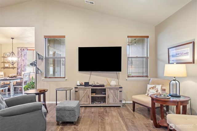 1354 Burr Avenue, Moses Lake, WA 98837