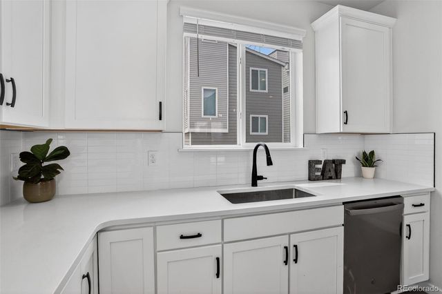12361 Farmview Lane, Thornton, CO 80241