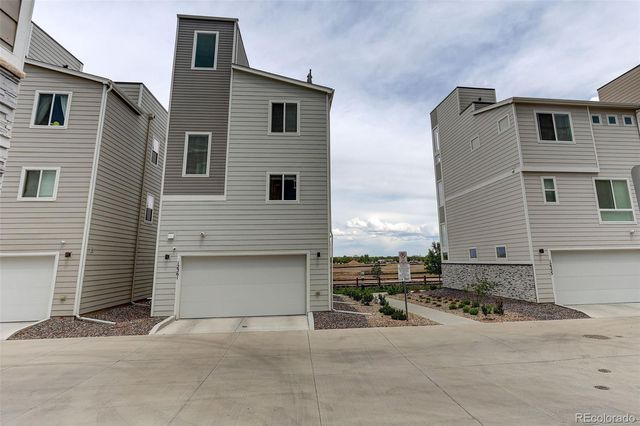 12361 Farmview Lane, Thornton, CO 80241