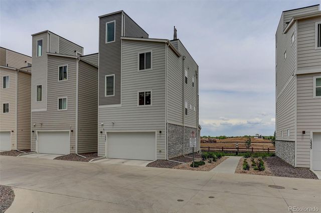 12361 Farmview Lane, Thornton, CO 80241