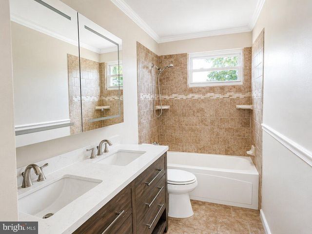 11 LANARK, Blackwood, NJ 08012