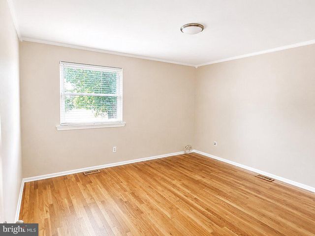 11 LANARK, Blackwood, NJ 08012