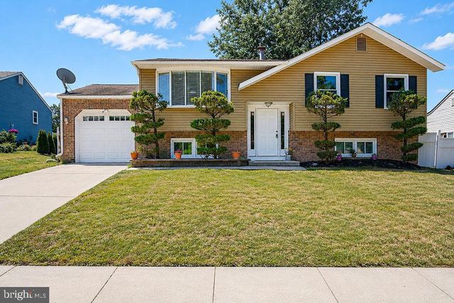 11 LANARK, Blackwood, NJ 08012
