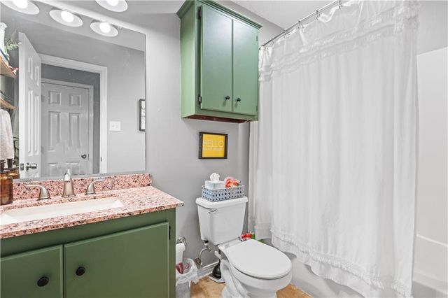 2890 Barlett Drive, Mobile, AL 36608