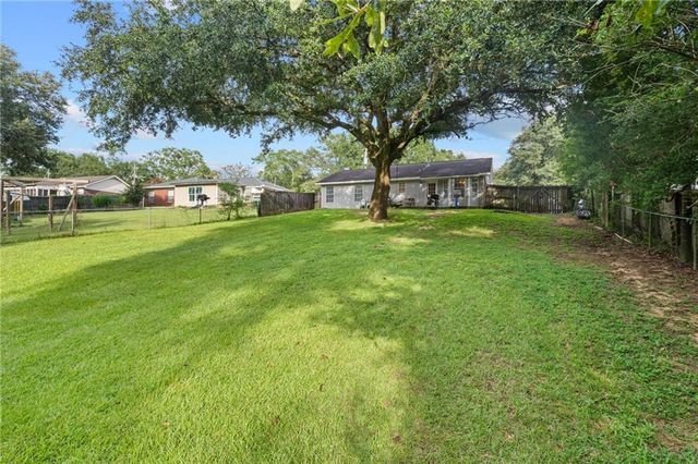 2890 Barlett Drive, Mobile, AL 36608