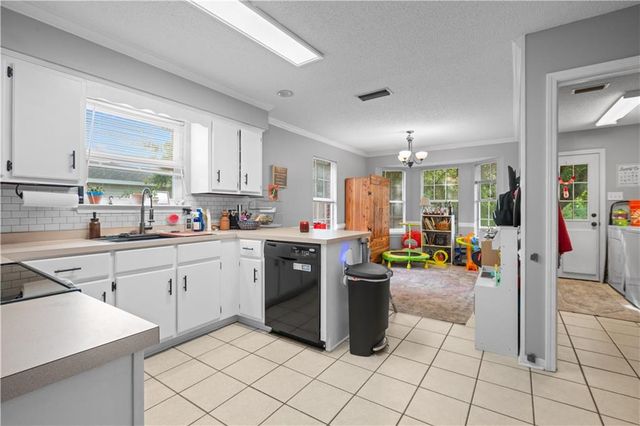 2890 Barlett Drive, Mobile, AL 36608