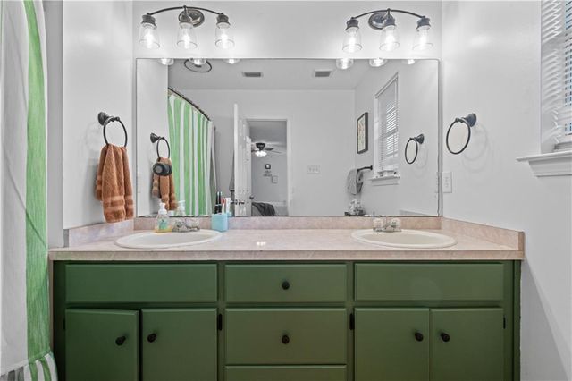 2890 Barlett Drive, Mobile, AL 36608