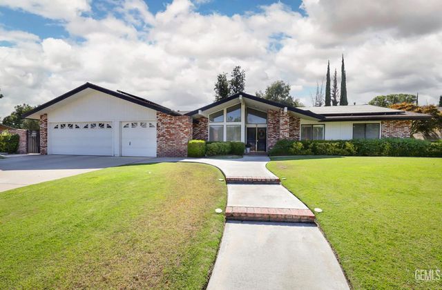 1113 Calle Extrano, Bakersfield, CA 93309