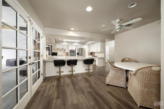 1113 Calle Extrano, Bakersfield, CA 93309