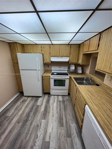7650 W Mcnab Rd 204, Tamarac, FL 33321