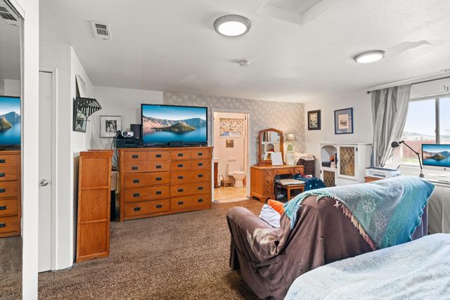 3093 Paul Circle, Medford, OR 97504