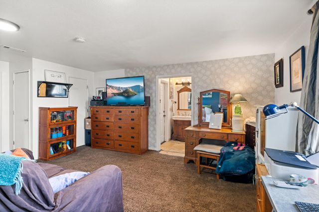 3093 Paul Circle, Medford, OR 97504