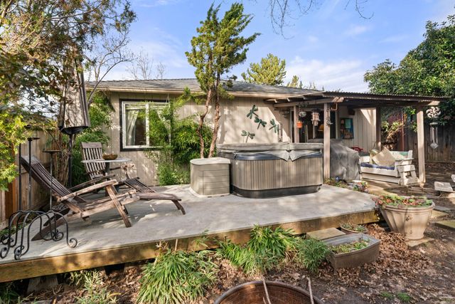 3093 Paul Circle, Medford, OR 97504