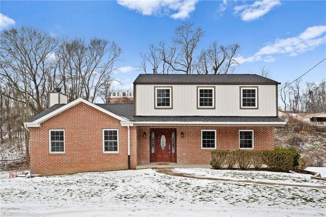 200 Pinchtown Rd, Baldwin Boro, PA 15236