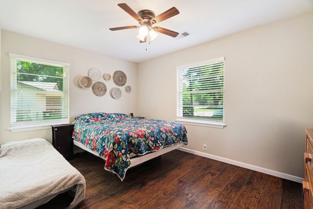 2275 Bella Vista Drive, Paris, TX 75460