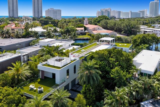 528 Lakeview Ct, Miami Beach, FL 33140