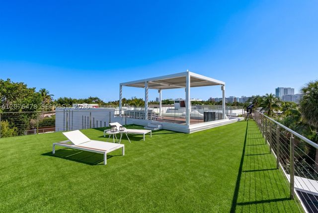 528 Lakeview Ct, Miami Beach, FL 33140
