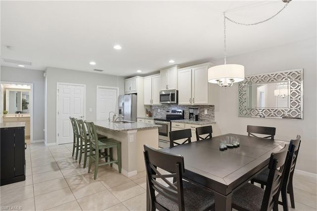 4262 Dutchess Park RD, Fort Myers, FL 33916