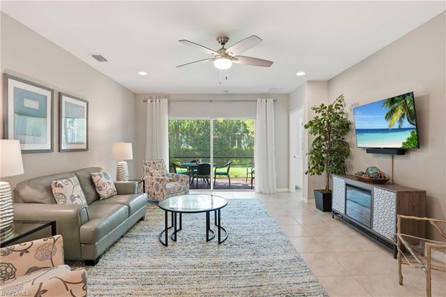 4262 Dutchess Park RD, Fort Myers, FL 33916