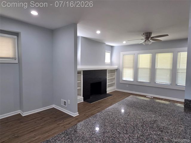 145 Waverly Street, Highland Park, MI 48203