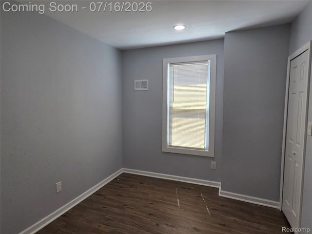 145 Waverly Street, Highland Park, MI 48203