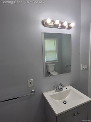 145 Waverly Street, Highland Park, MI 48203