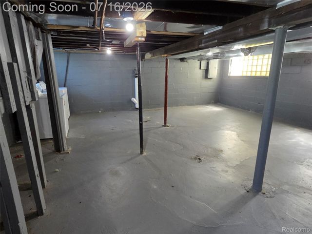 145 Waverly Street, Highland Park, MI 48203